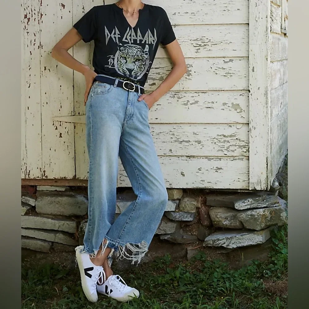 DL1961 Hepburn Jeans - Picture 2 of 4